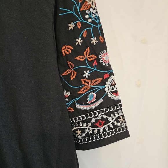 Short Sleeve Embroidered Top Blouse Tshirt 2XL Plus Size - Picture 3 of 5